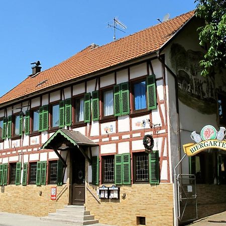 Hotel Gasthaus Zum Loewen à Francfort-sur-le-Main Extérieur photo