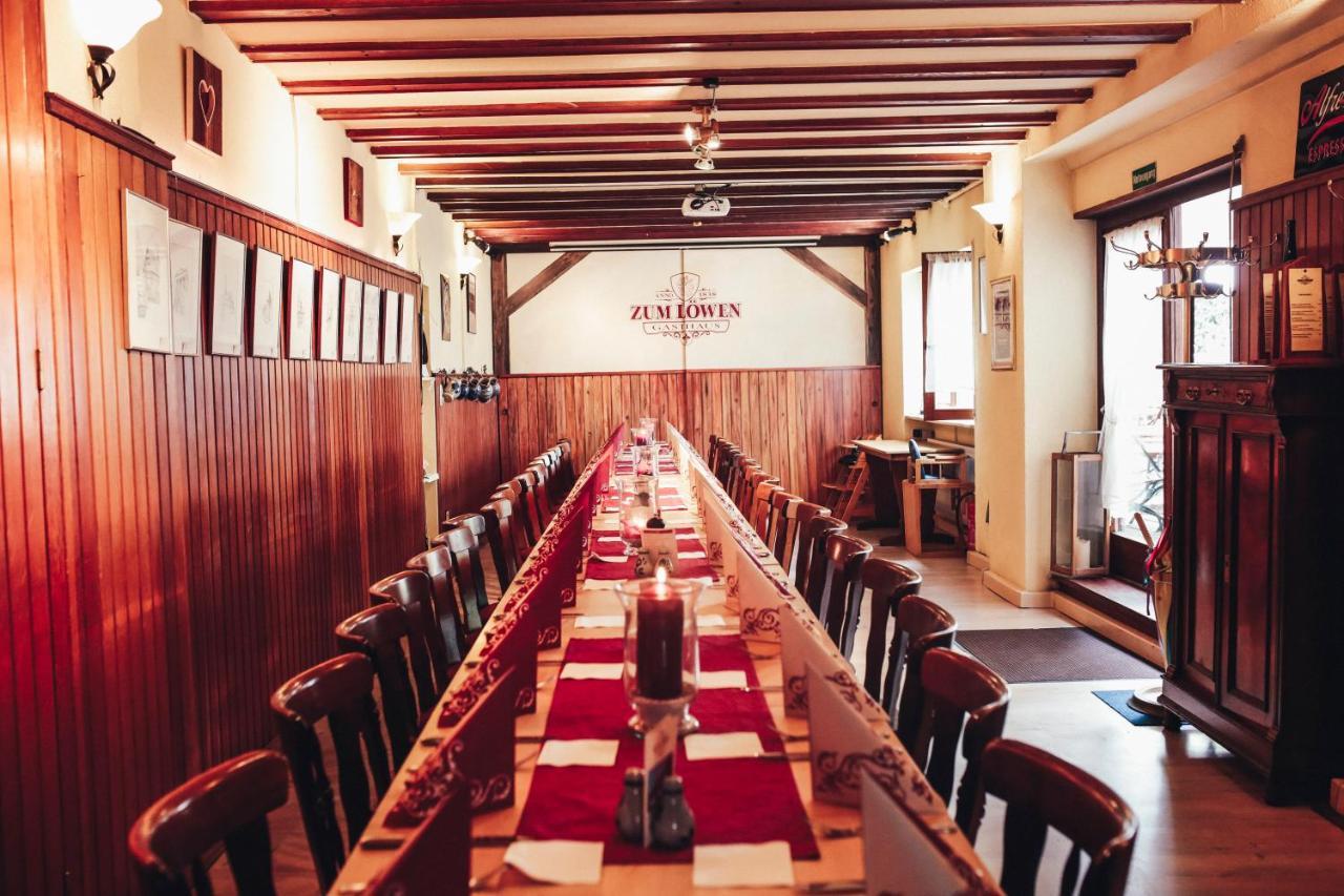 Hotel Gasthaus Zum Loewen à Francfort-sur-le-Main Extérieur photo